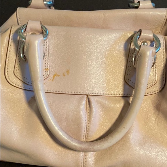 Coach - Picture 3 of 5